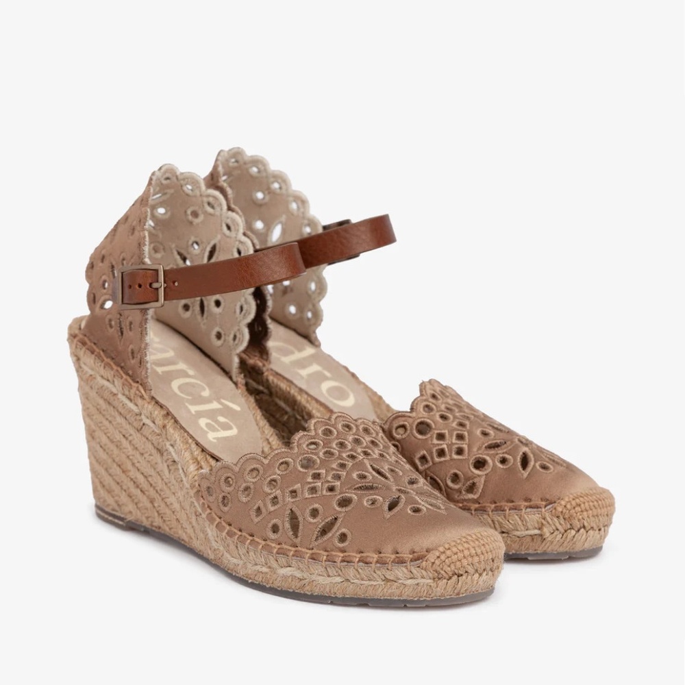 $550 PEDRO GARCIS Olen Eyelet Satin Espadrille Wedge Sandals Shoes Sz EU39 US8.5